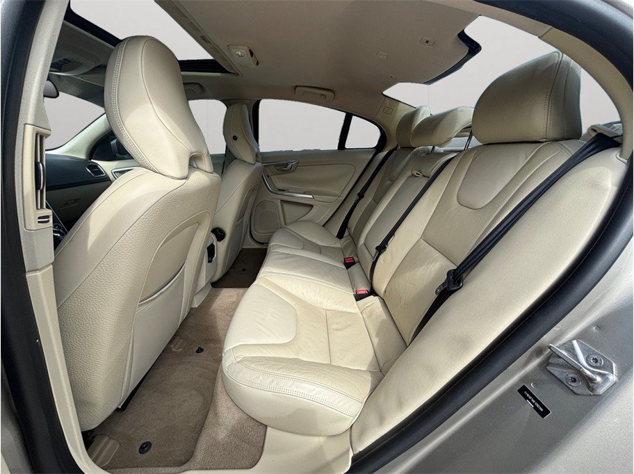 Used 2014 Volvo S60 T5 FWD image 31