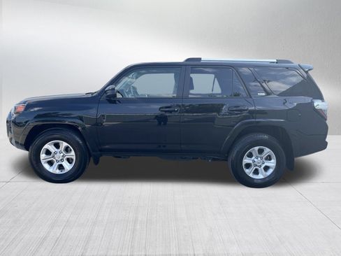 Used 2024 Toyota 4Runner SR5 RWD image 4