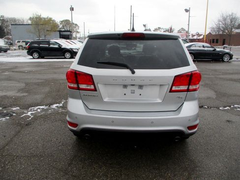 Used 2012 Dodge Journey R/T w/ Navigation & Sound Group I image 5
