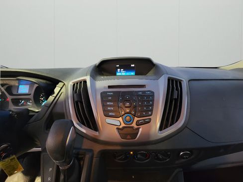 Used 2019 Ford Transit 350 XLT image 14