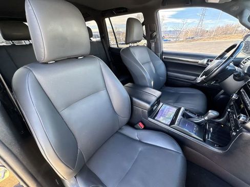 Used 2023 Lexus GX 460 Premium image 25