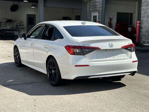Used 2023 Honda Civic Sport image 6