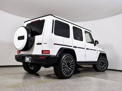 Used 2025 Mercedes-Benz G 63 AMG 4MATIC image 13
