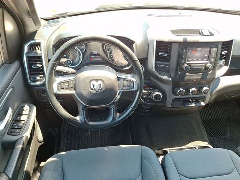 Used 2022 RAM 1500 Big Horn AWD/4WD image 2