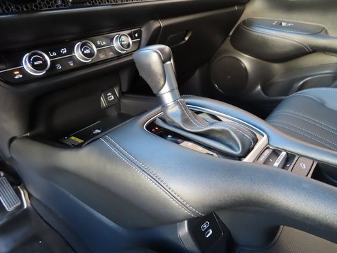 Used 2024 Honda HR-V EX-L image 19