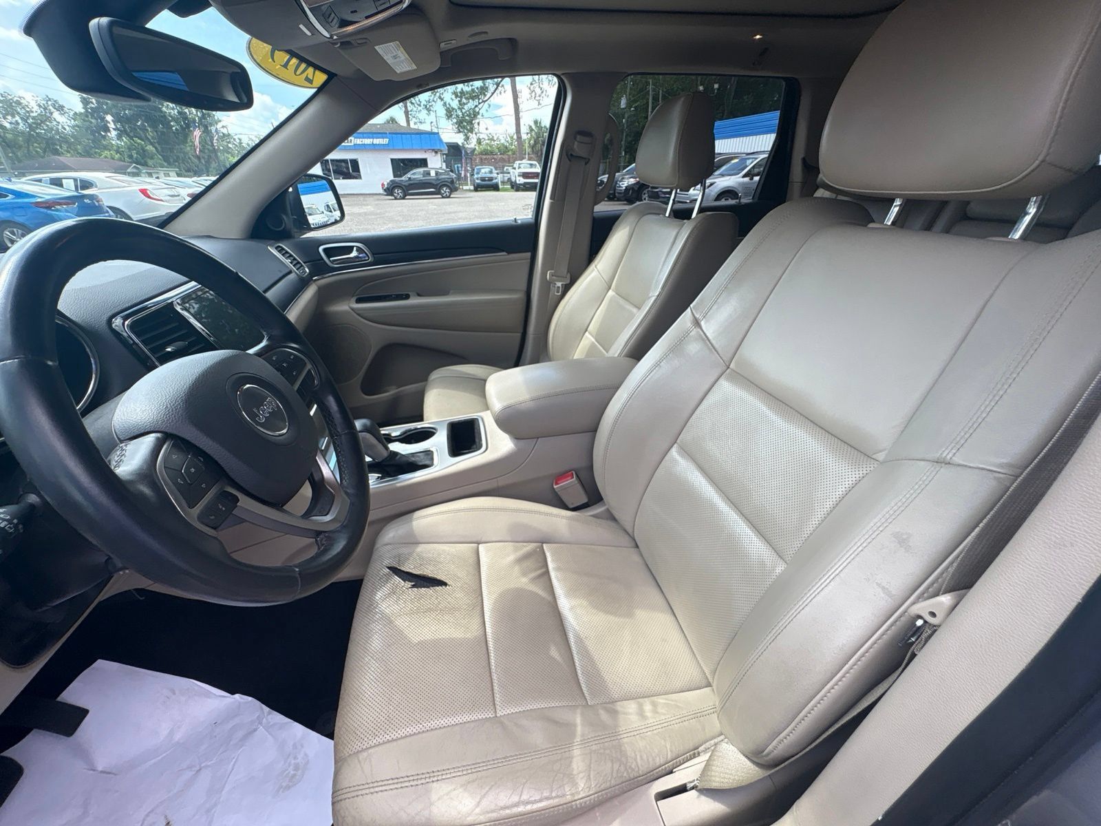 Used 2019 Jeep Grand Cherokee Limited w/ Luxury Group II RWD image 16