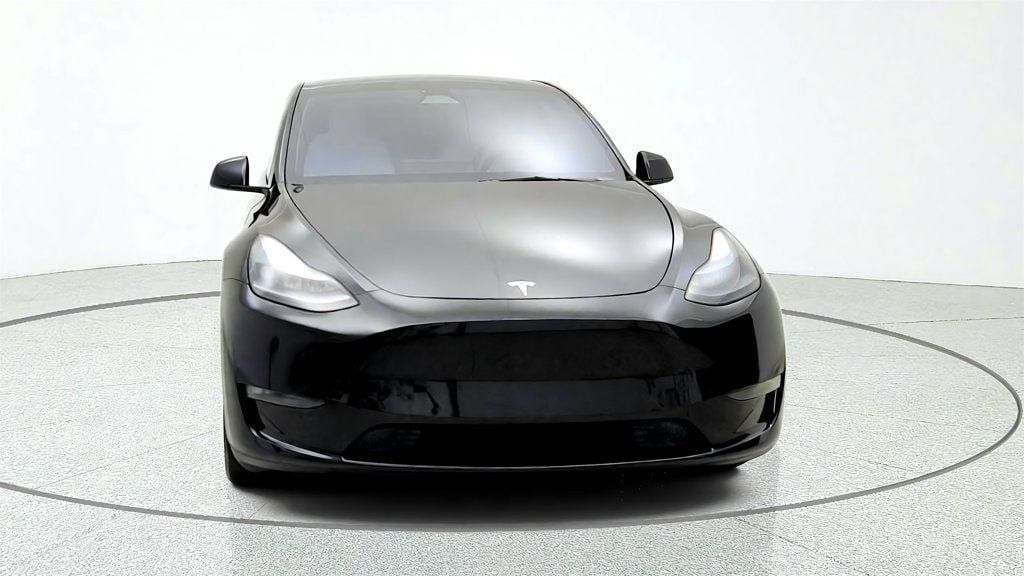 Used 2025 Tesla Model Y Long Range AWD/4WD image 2