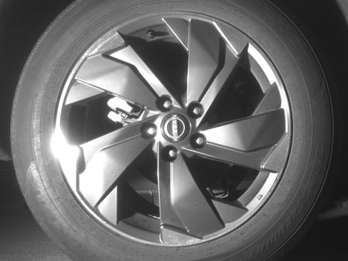 Used 2025 Nissan Rogue SV image 15