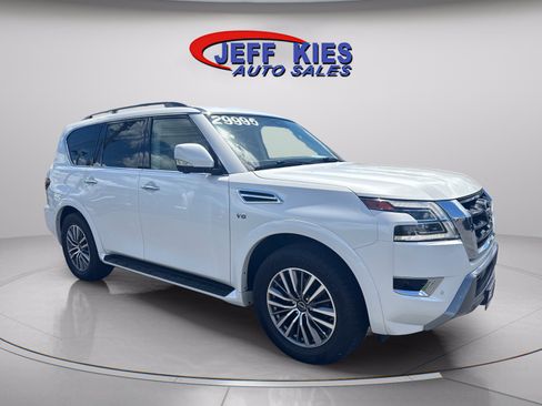 Used 2022 Nissan Armada SL w/ Captain's Chairs Package AWD/4WD image 3