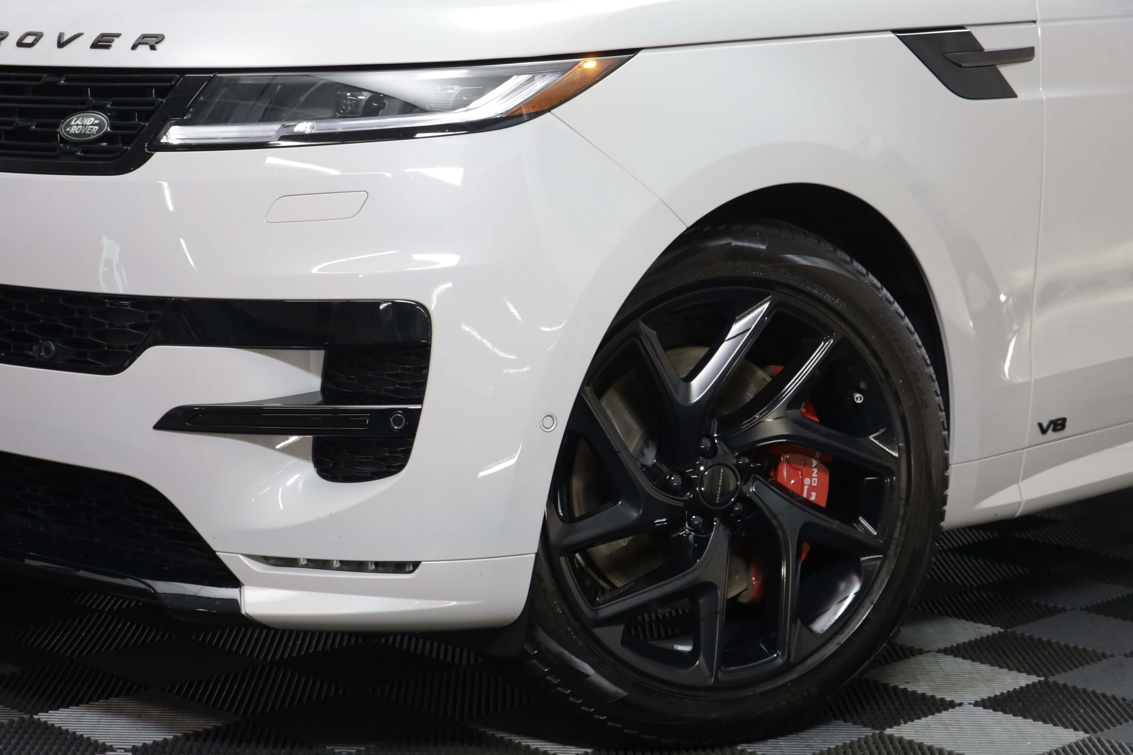 Certified 2026 Land Rover Range Rover Sport Dynamic SE AWD/4WD image 3