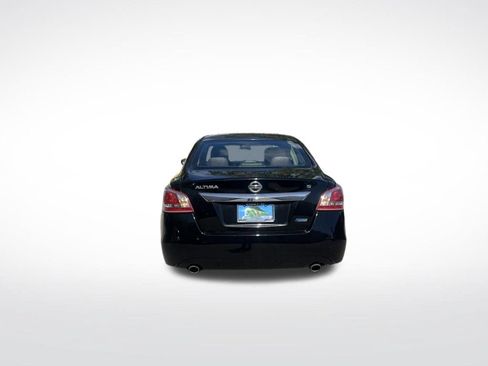 Used 2013 Nissan Altima 2.5 S FWD image 7