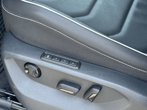 Used 2024 Volkswagen Tiguan SEL R-Line image 13