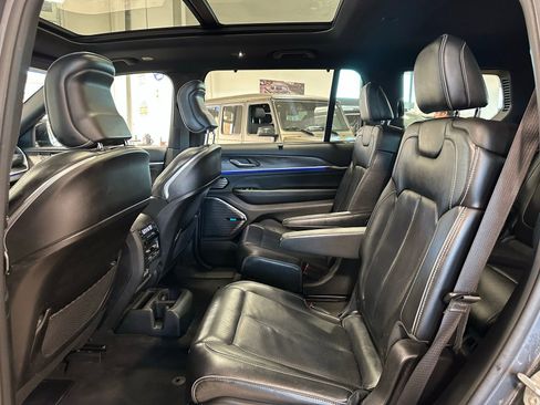 Used 2021 Jeep Grand Cherokee L Overland w/ Luxury Tech Group IV image 41