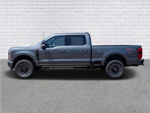 New 2026 Ford F250 Platinum w/ FX4 Off-Road Package AWD/4WD image 2