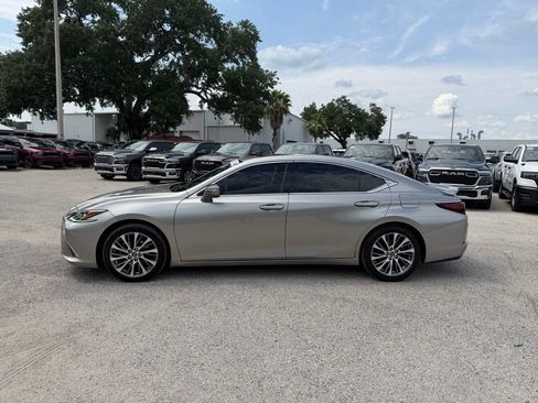 Used 2020 Lexus ES 350 w/ Premium Package FWD image 3
