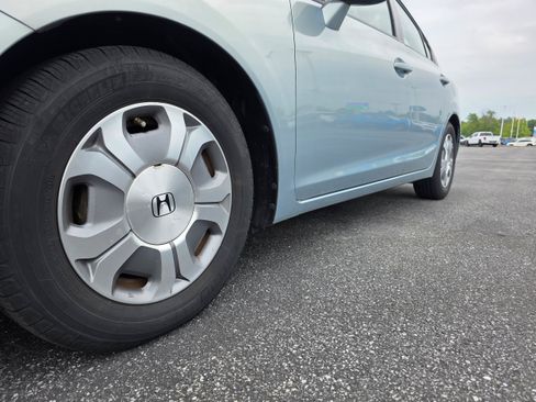 Used 2012 Honda Civic Hybrid Sedan image 19
