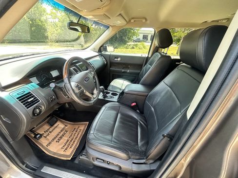 Used 2019 Ford Flex Limited FWD image 12