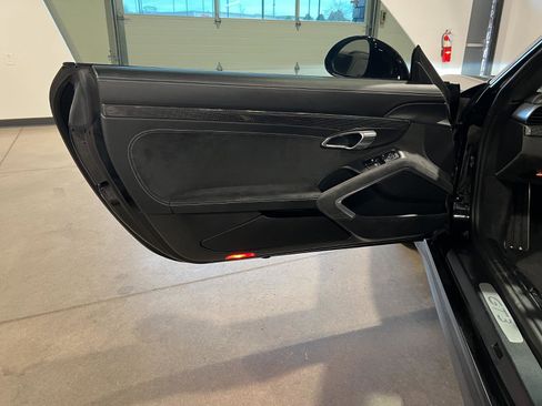 Used 2014 Porsche 911 GT3 image 30
