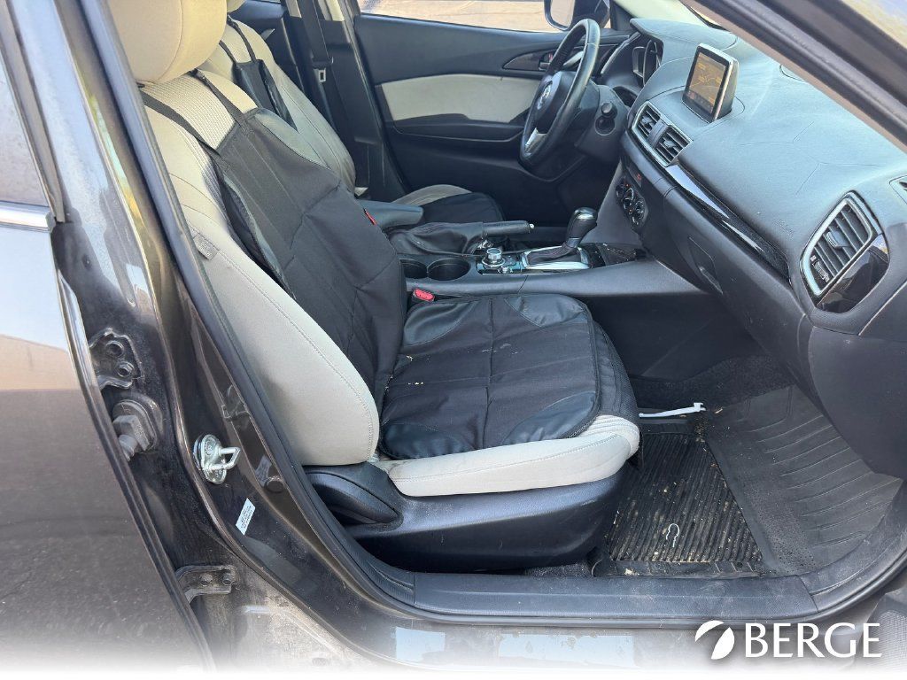 Used 2016 MAZDA MAZDA3 i Touring FWD image 31