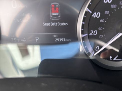 Used 2023 Toyota Highlander XLE image 10