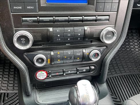Used 2015 Ford Mustang Coupe RWD image 15