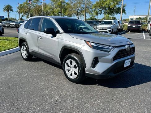 Used 2024 Toyota RAV4 LE image 4