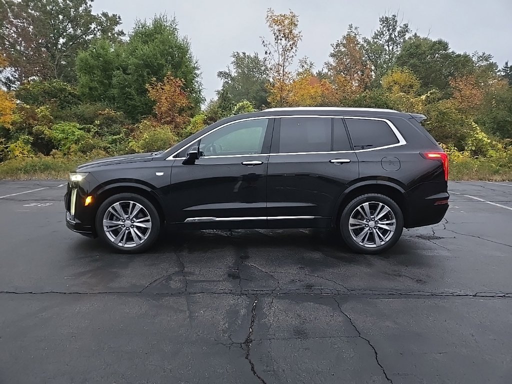 Certified 2024 Cadillac XT6 Premium Luxury AWD/4WD image 9