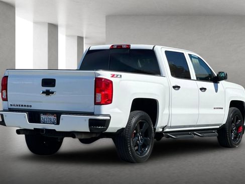 Used 2017 Chevrolet Silverado 1500 LTZ Z71 w/ Redline Edition AWD/4WD image 4
