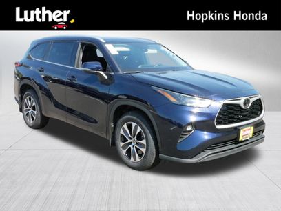 Used 2022 Toyota Highlander XLE