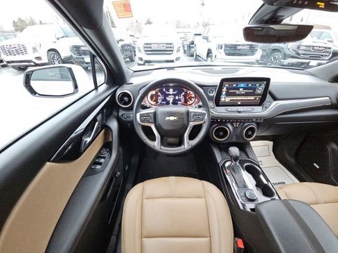 Used 2023 Chevrolet Blazer Premier image 28