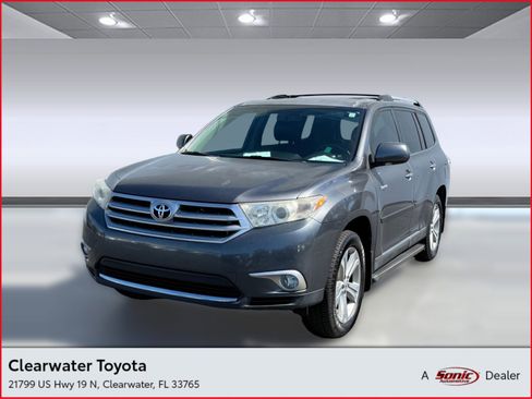 Used 2013 Toyota Highlander Limited image 1
