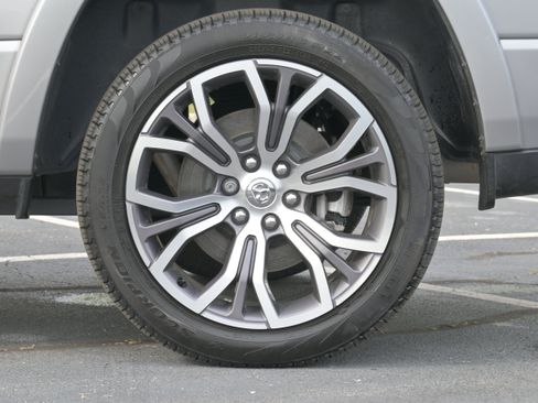 Used 2025 RAM 1500 Tungsten AWD/4WD image 42