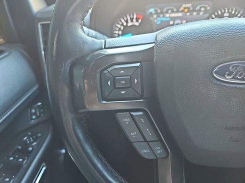 Used 2021 Ford Expedition Limited image 13