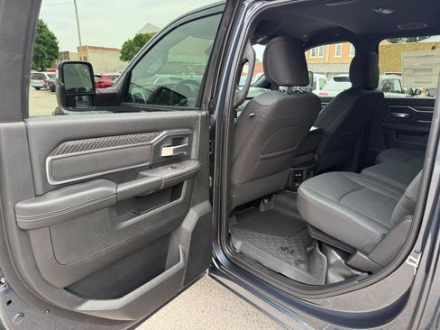 New 2026 RAM 2500 Big Horn AWD/4WD image 13