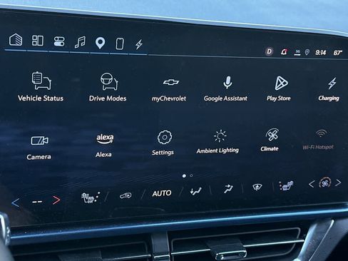 Used 2024 Chevrolet Equinox EV LT image 18