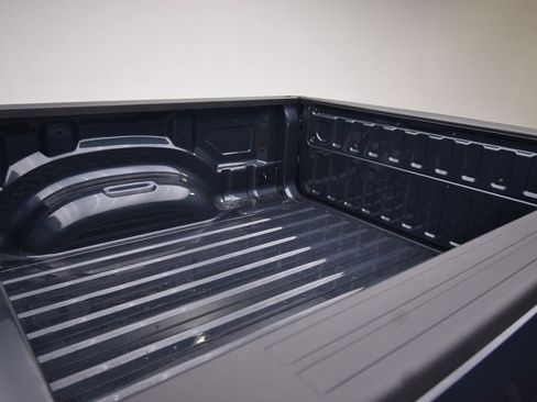 New 2026 RAM 1500 4x4 Crew Cab image 18