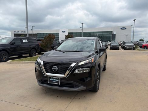 Used 2022 Nissan Rogue SV FWD image 27