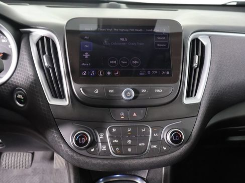 Used 2023 Chevrolet Malibu LT FWD image 40