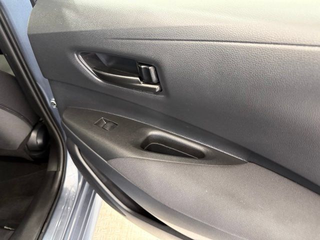 Used 2025 Toyota Corolla LE FWD image 25