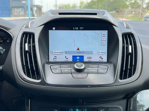 Used 2017 Ford Escape SE w/ Equipment Group 201A image 20