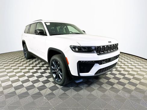 New 2026 Jeep Grand Cherokee L Limited AWD/4WD image 2