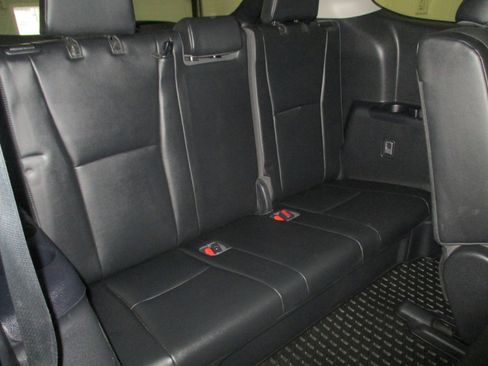 Used 2022 Toyota Highlander Limited image 15