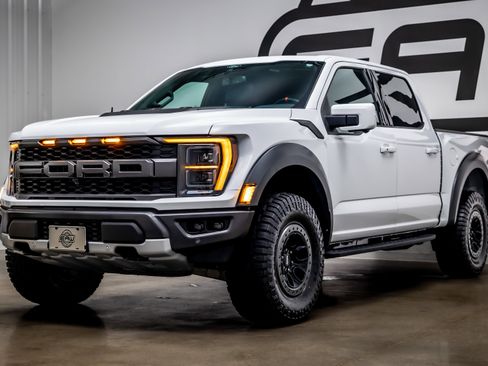 Used 2022 Ford F150 Raptor w/ Equipment Group 801A High AWD/4WD image 32