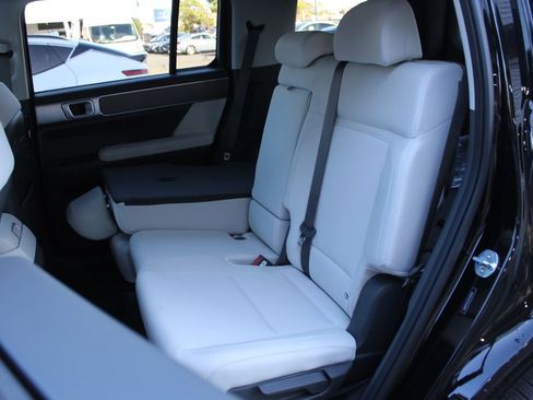 New 2026 Hyundai Santa Fe SE image 15