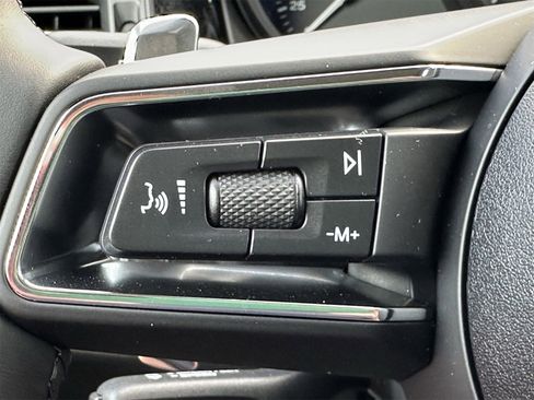 New 2025 Porsche Macan image 25