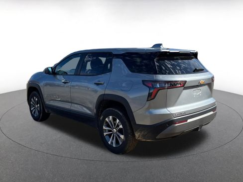 Used 2025 Chevrolet Equinox LT image 12