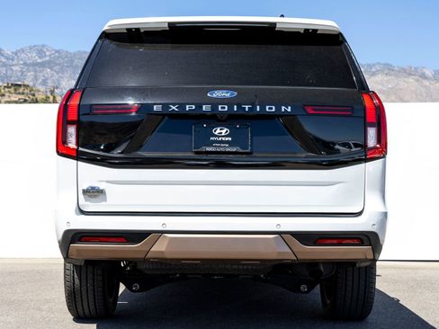 Used 2025 Ford Expedition King Ranch AWD/4WD image 9