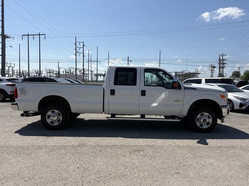 Used 2011 Ford F250 XLT w/ XLT Premium Pkg image 4