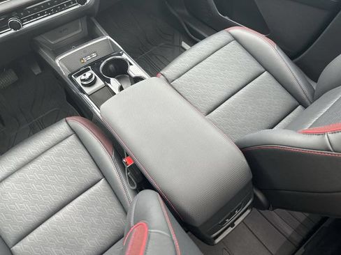 Certified 2025 Chevrolet Equinox RS w/ Safety and Technology Package AWD/4WD image 26