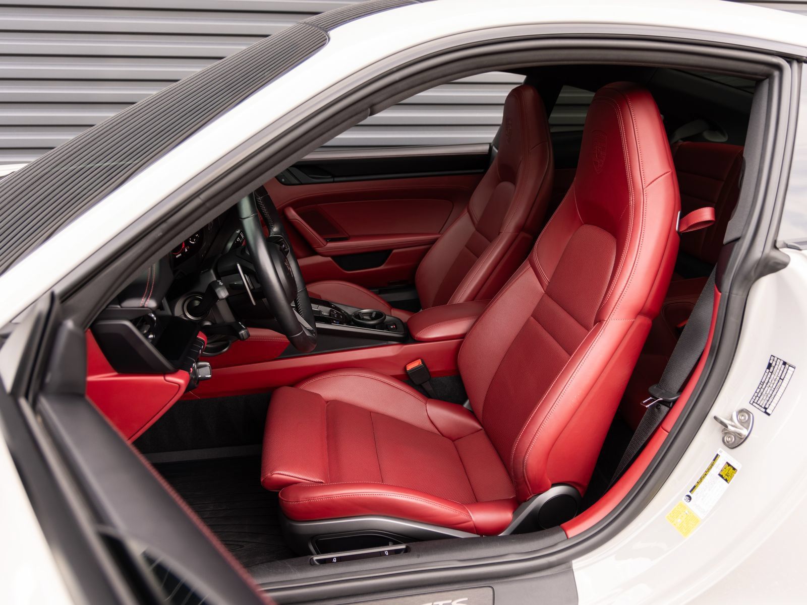 Used 2022 Porsche 911 Carrera 4 GTS AWD/4WD image 5